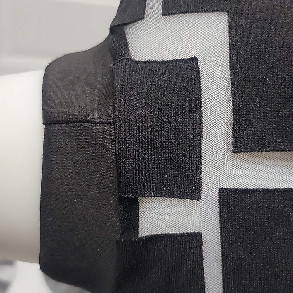 Black/ Sheer Geometric Mesh Patchwork Sleeveless … - image 6